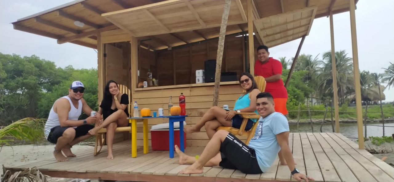 Rainbow Hostel San Bernardo del Viento Bagian luar foto