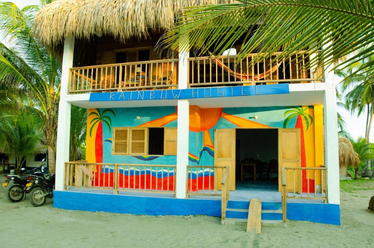 Rainbow Hostel San Bernardo del Viento Bagian luar foto