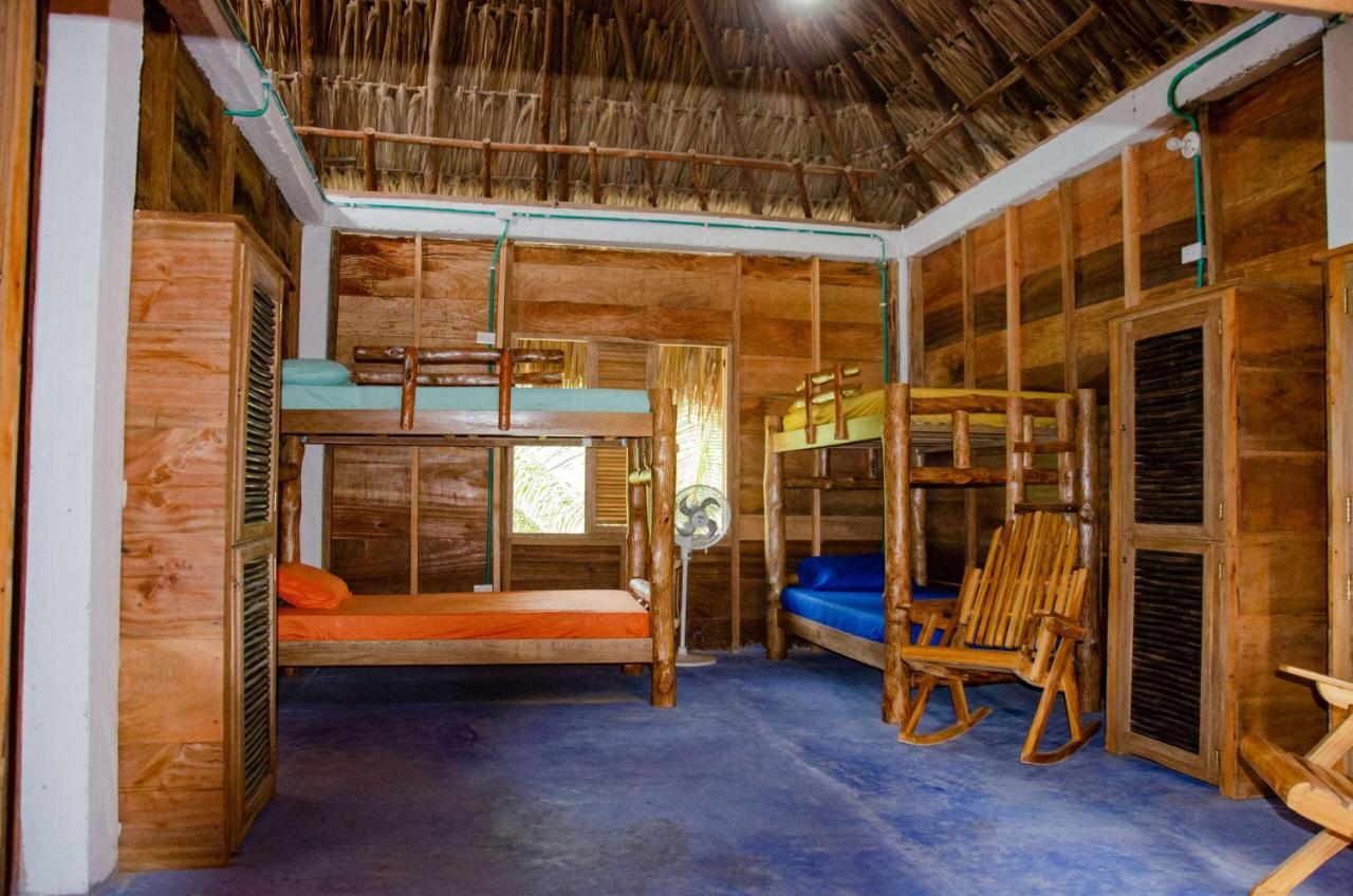 Rainbow Hostel San Bernardo del Viento Bagian luar foto